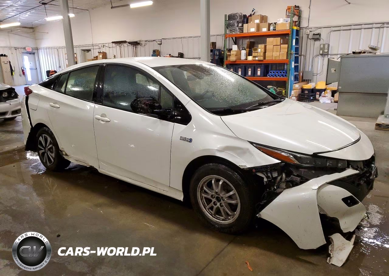 2017 Toyota Prius Prime Premium VIN:JTDKARFP5H3034900 - 4