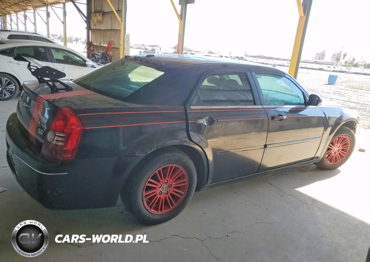 2010 Chrysler 300 Touring VIN:2C3CA5CV3AH195740 - 3