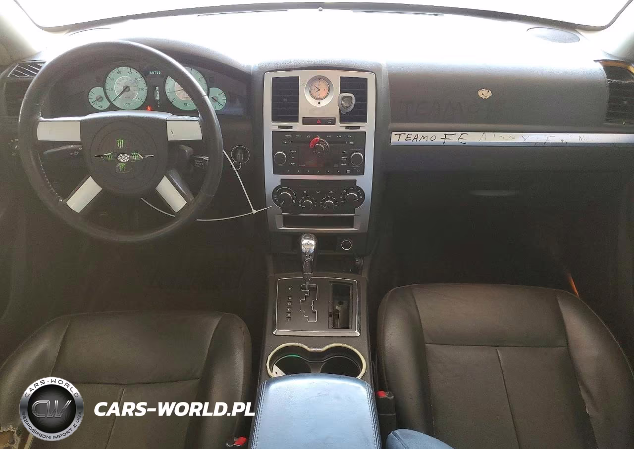 2010 Chrysler 300 Touring VIN:2C3CA5CV3AH195740 - 8