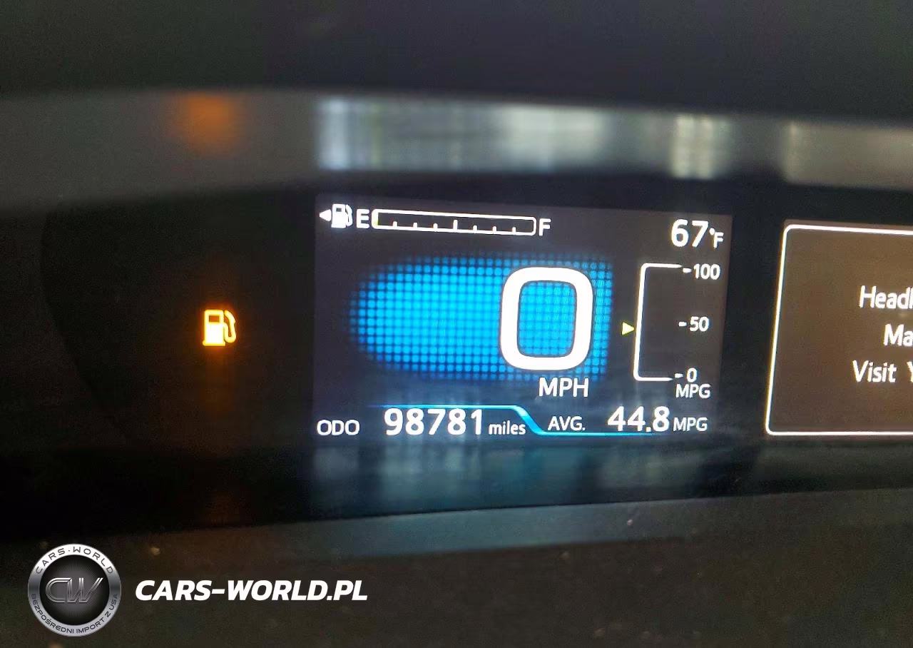2019 Toyota Prius Xle Awd-E VIN:JTDL9RFU8K3010813 - 9