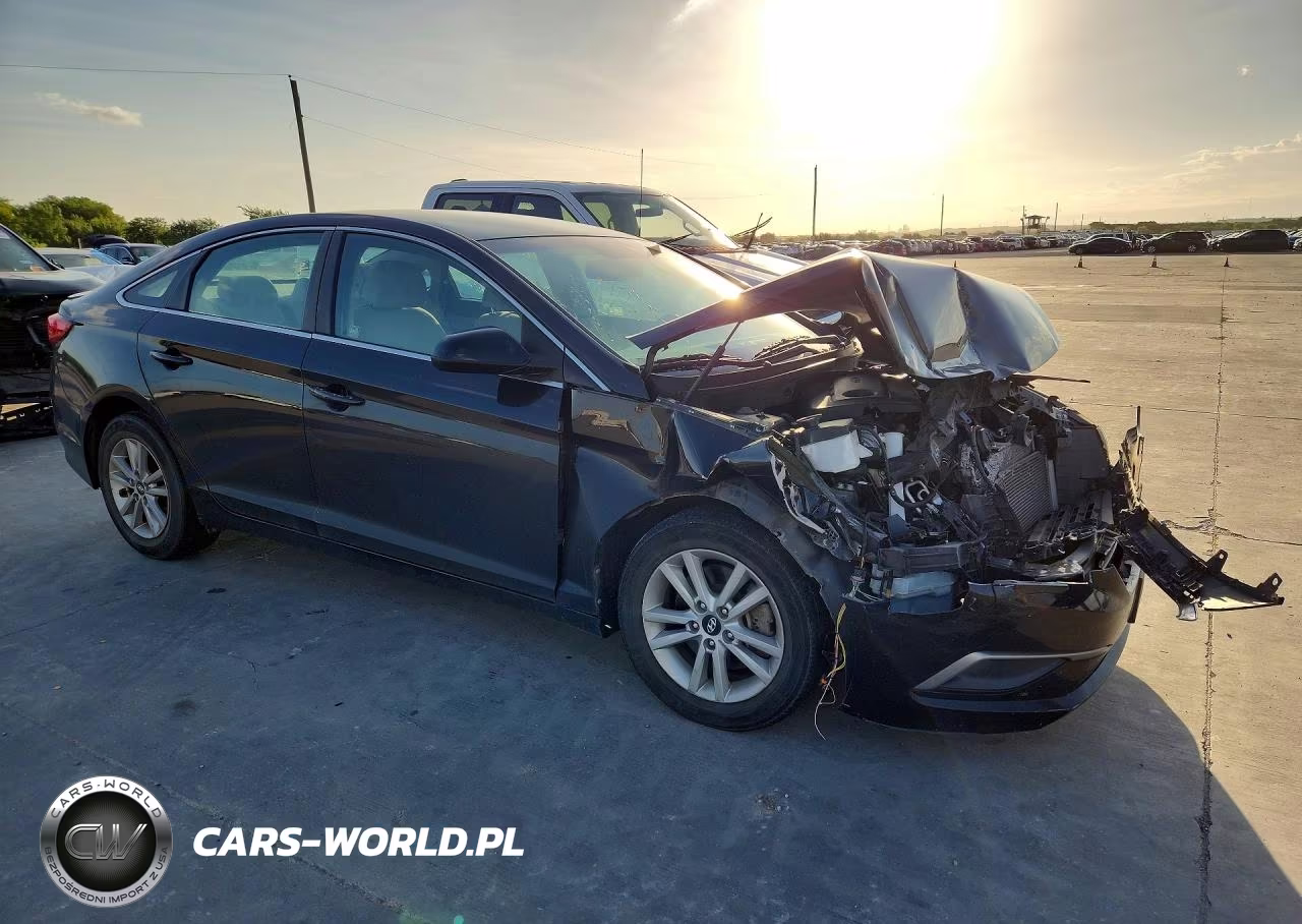 2016 Hyundai Sonata VIN:5NPE24AF4GH335317 - 4