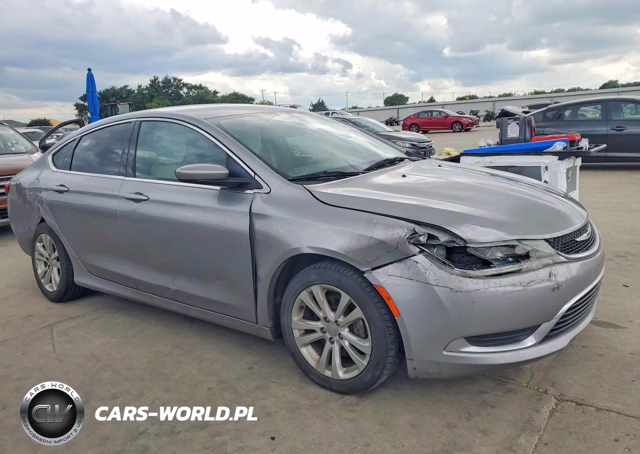 2016 Chrysler 200 Limited VIN:1C3CCCAB2GN169086 - 4