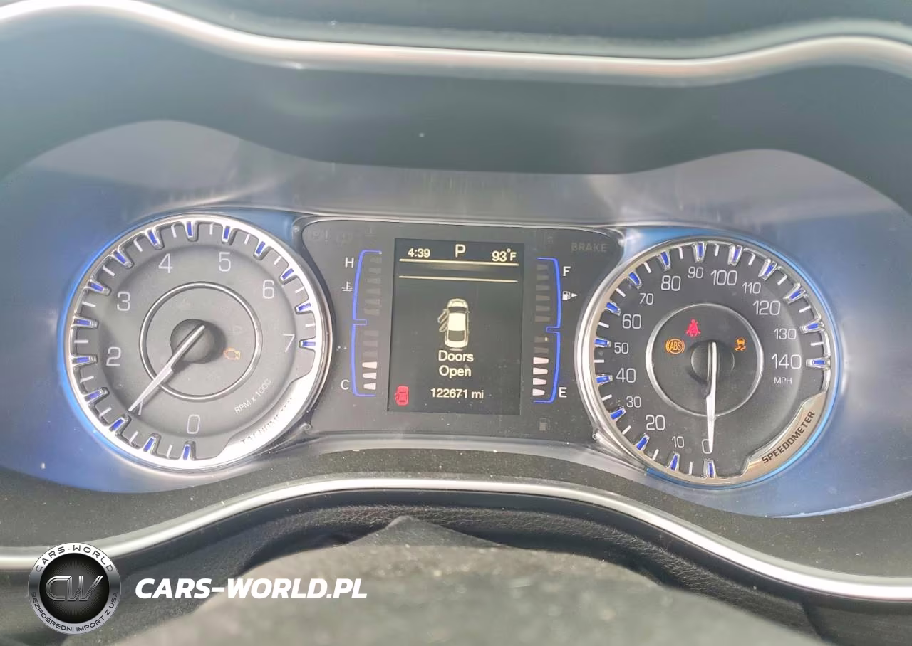 2016 Chrysler 200 Limited VIN:1C3CCCAB2GN169086 - 9