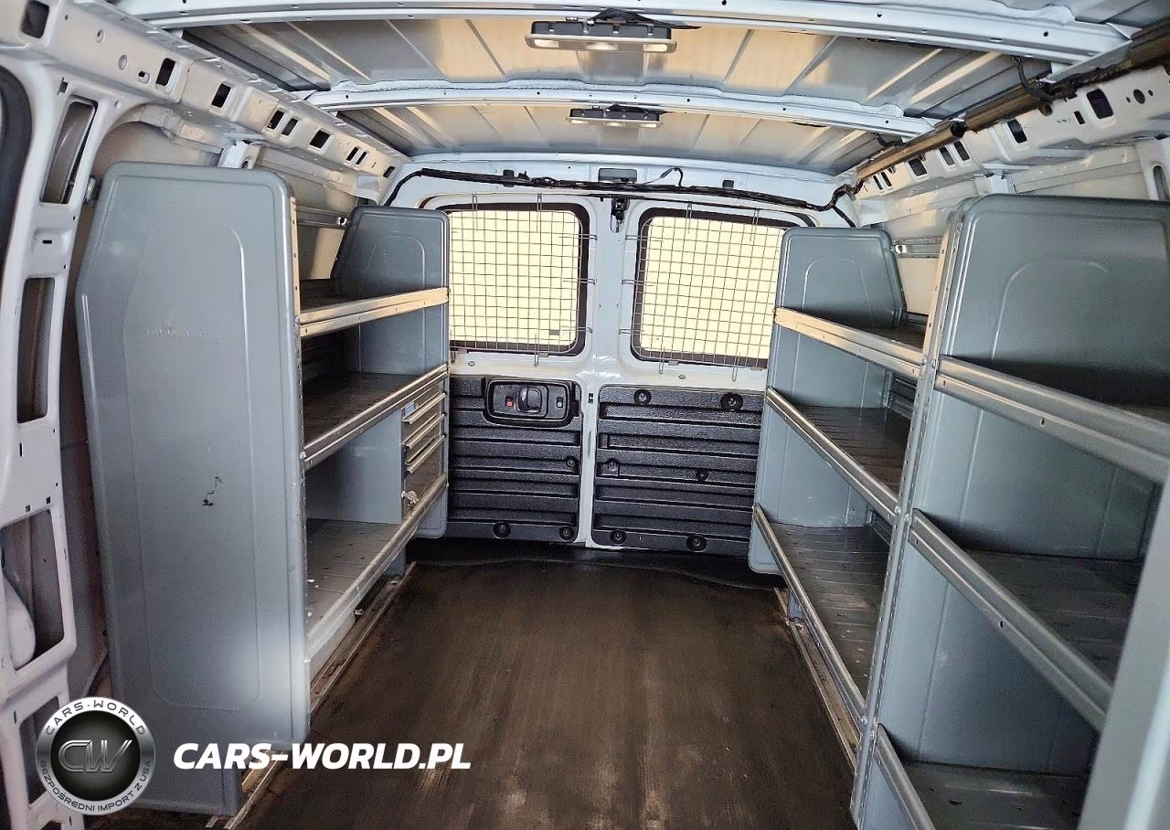 2020 Chevrolet Express G2500 VIN:1GCWGAFP2L1259829 - 10