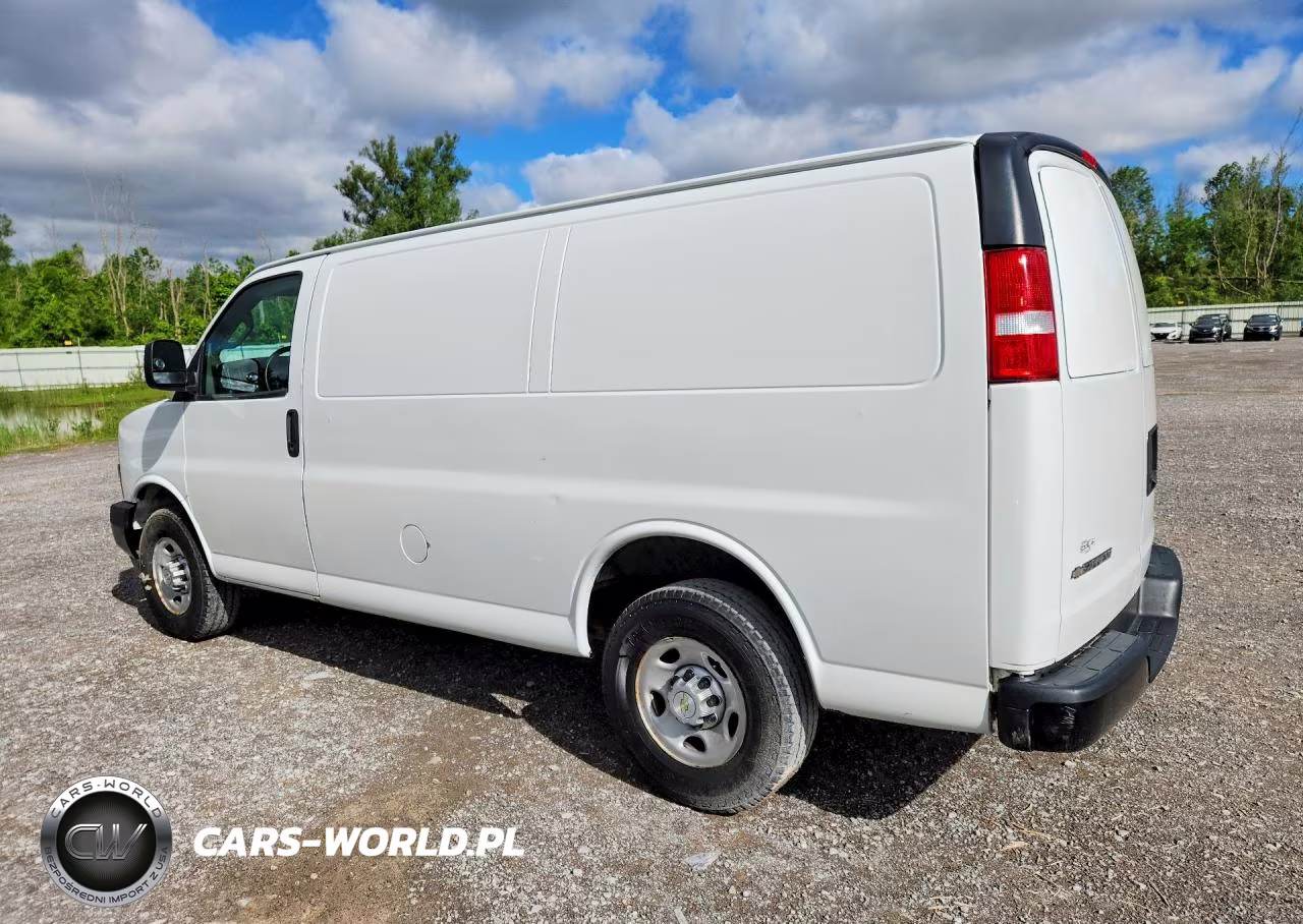 2020 Chevrolet Express G2500 VIN:1GCWGAFP2L1259829 - 2