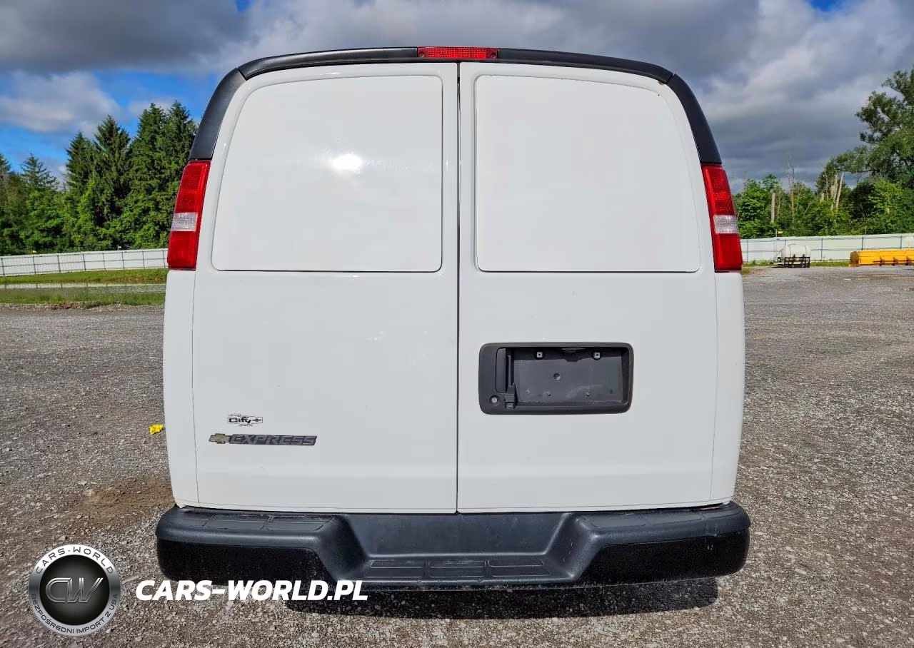 2020 Chevrolet Express G2500 VIN:1GCWGAFP2L1259829 - 6