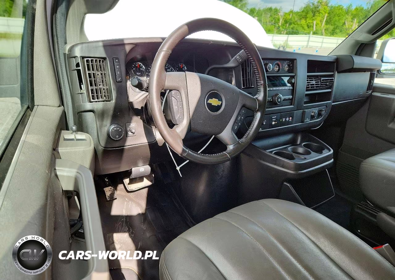 2020 Chevrolet Express G2500 VIN:1GCWGAFP2L1259829 - 8