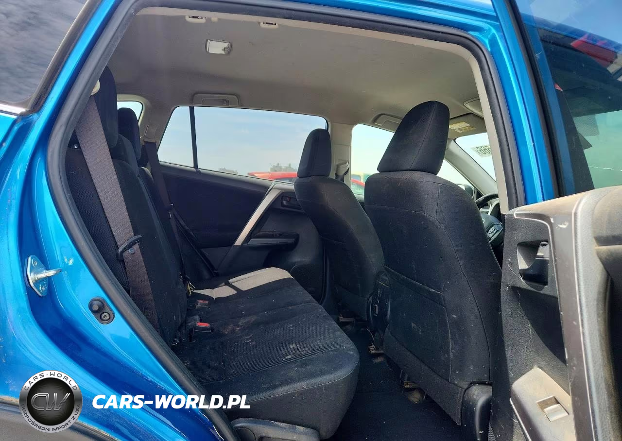 2018 Toyota Rav4 Le VIN:JTMZFREV0JJ204355 - 10