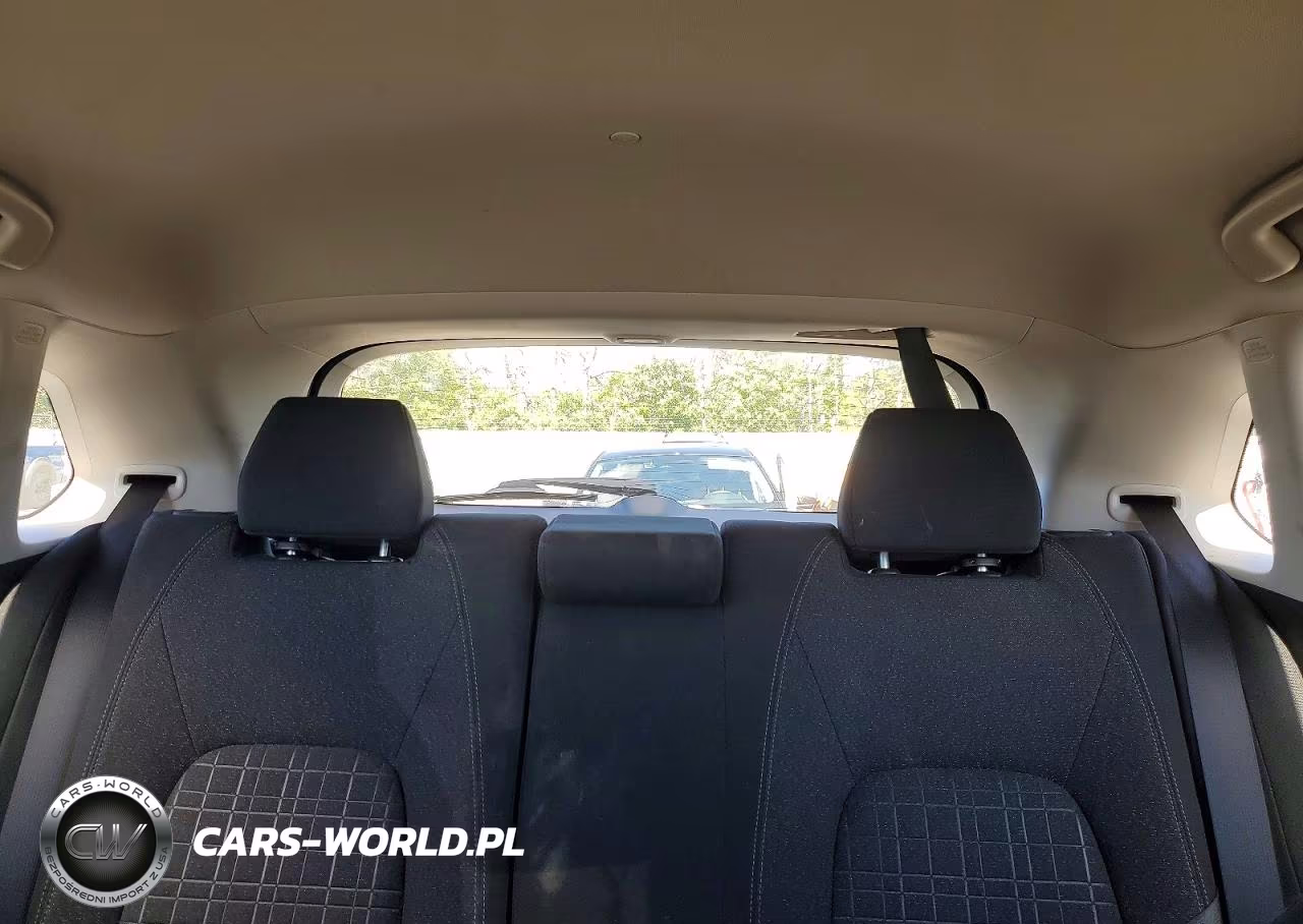 2023 Honda Hr-V Lx VIN:3CZRZ2H32PM747303 - 10