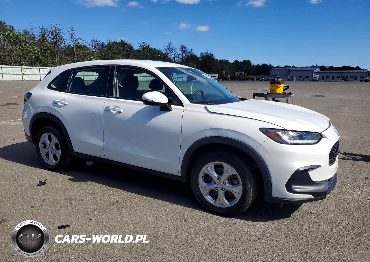 2023 Honda Hr-V Lx VIN:3CZRZ2H32PM747303 - 4
