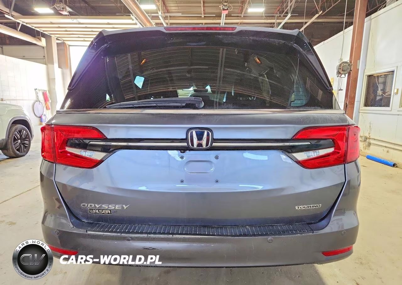 2022 Honda Odyssey Touring VIN:5FNRL6H82NB503792 - 6