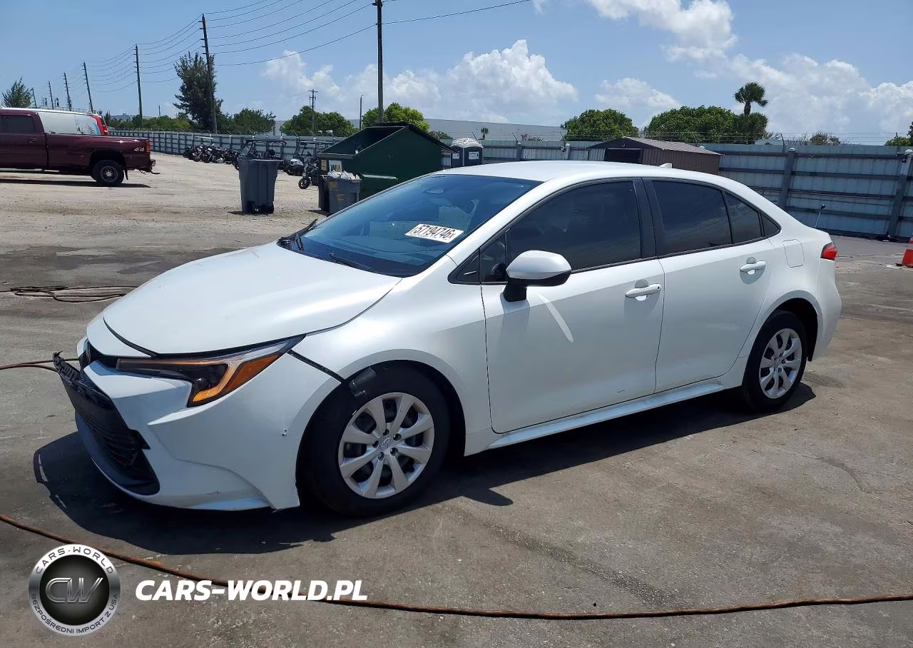 2026 Toyota Corolla Hybrid Le – zdjęcie 1 z 12