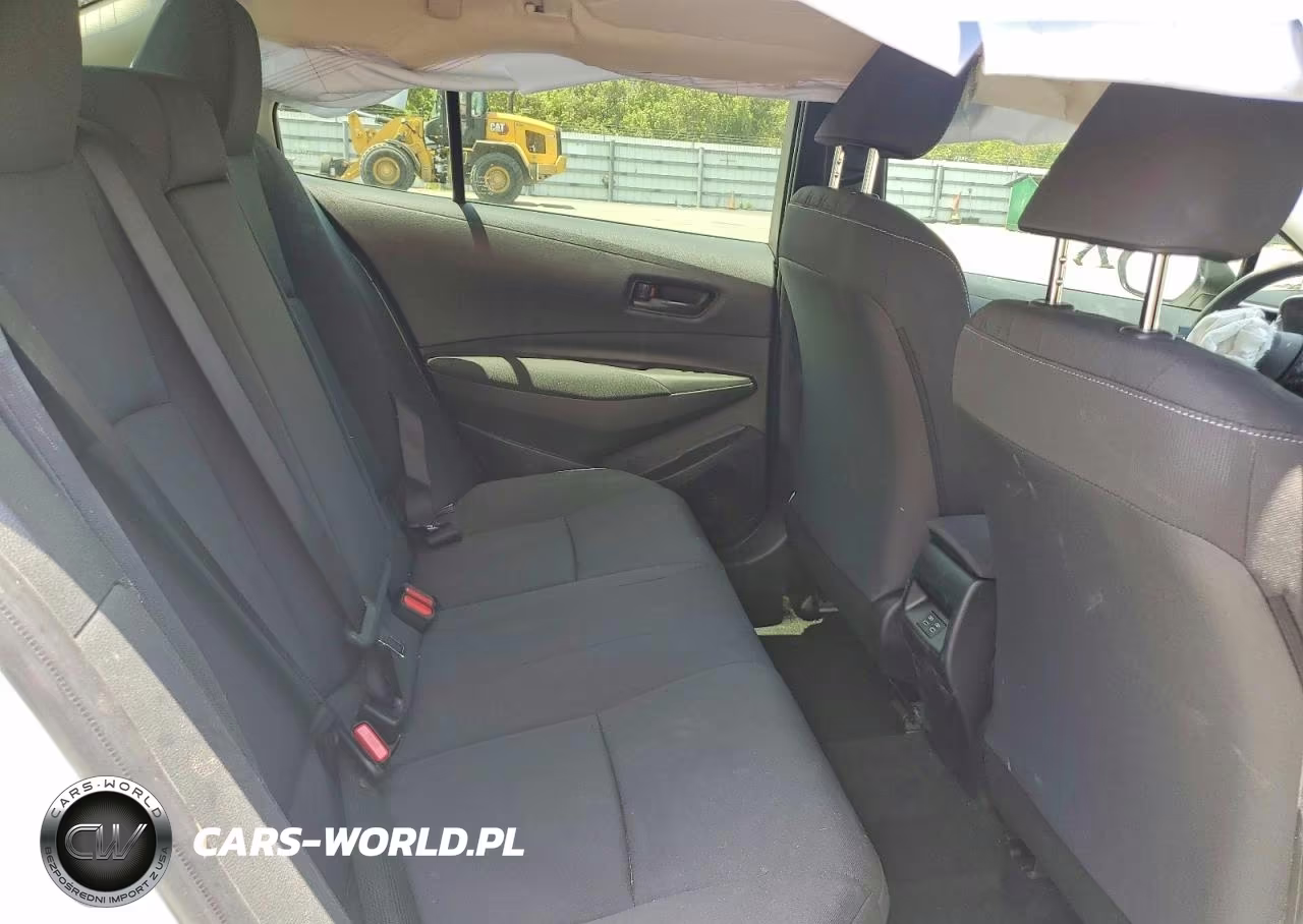 2026 Toyota Corolla Hybrid Le VIN:JTDBCMFE8T3129827 - 10