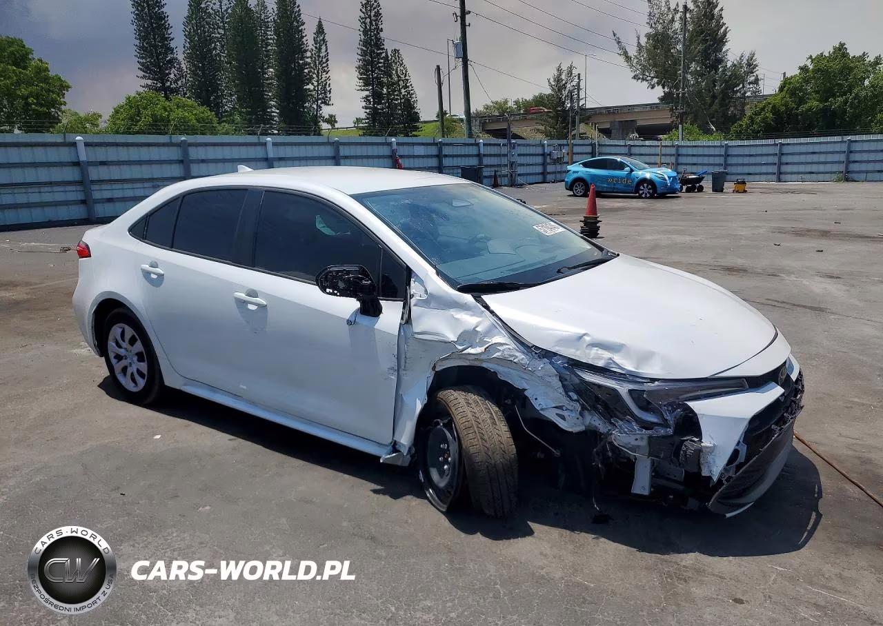 2026 Toyota Corolla Hybrid Le VIN:JTDBCMFE8T3129827 - 4