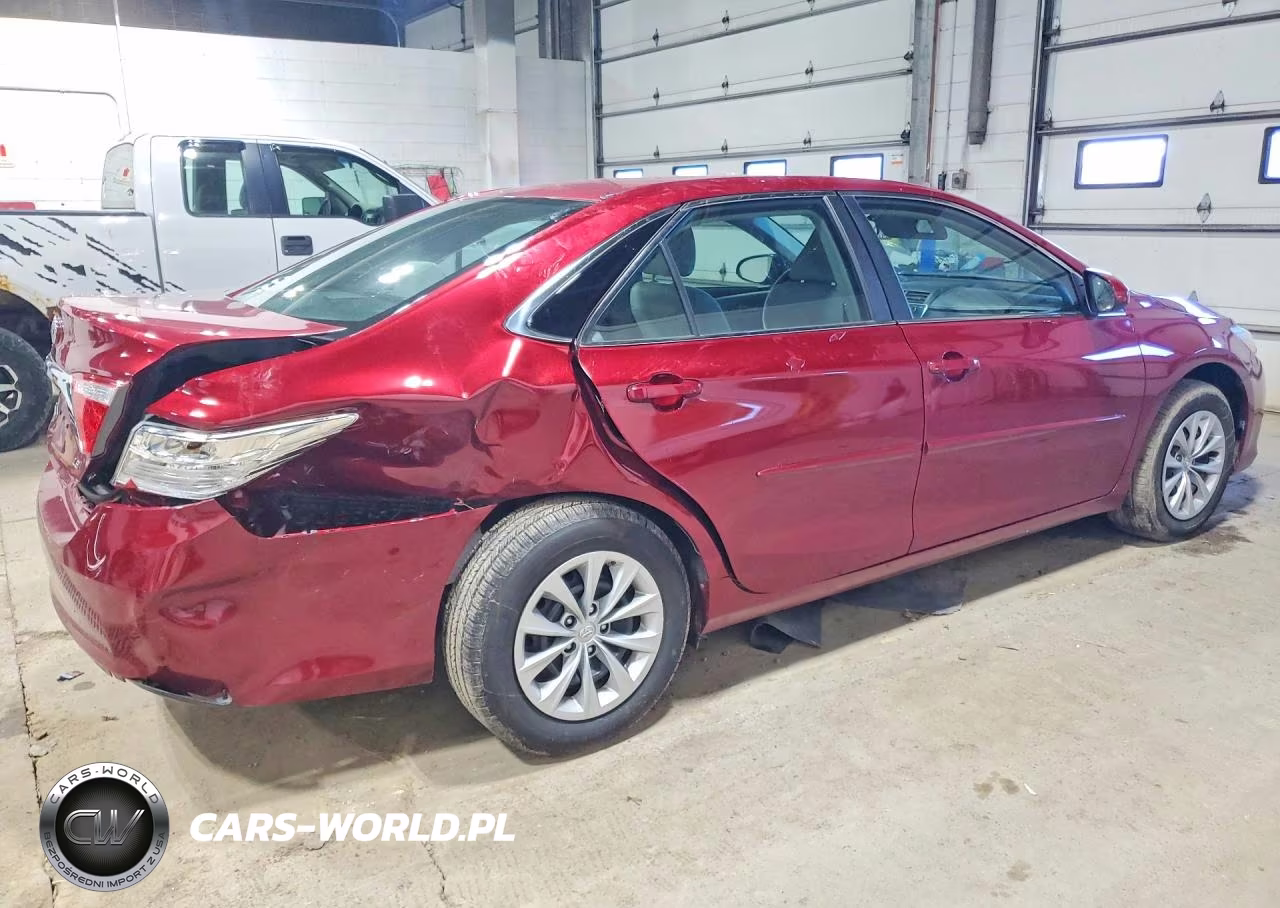 2015 Toyota Camry Le VIN:4T1BF1FK4FU949196 - 3