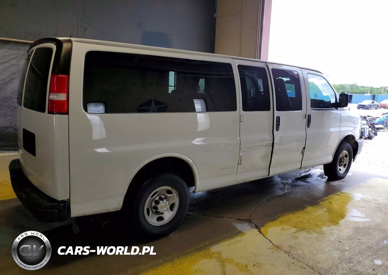 2024 Chevrolet Express G3500 Ls VIN:1GAZGNF77R1256317 - 3