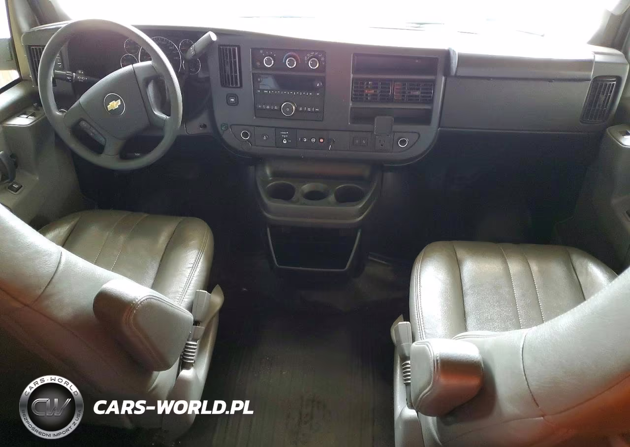 2024 Chevrolet Express G3500 Ls VIN:1GAZGNF77R1256317 - 8