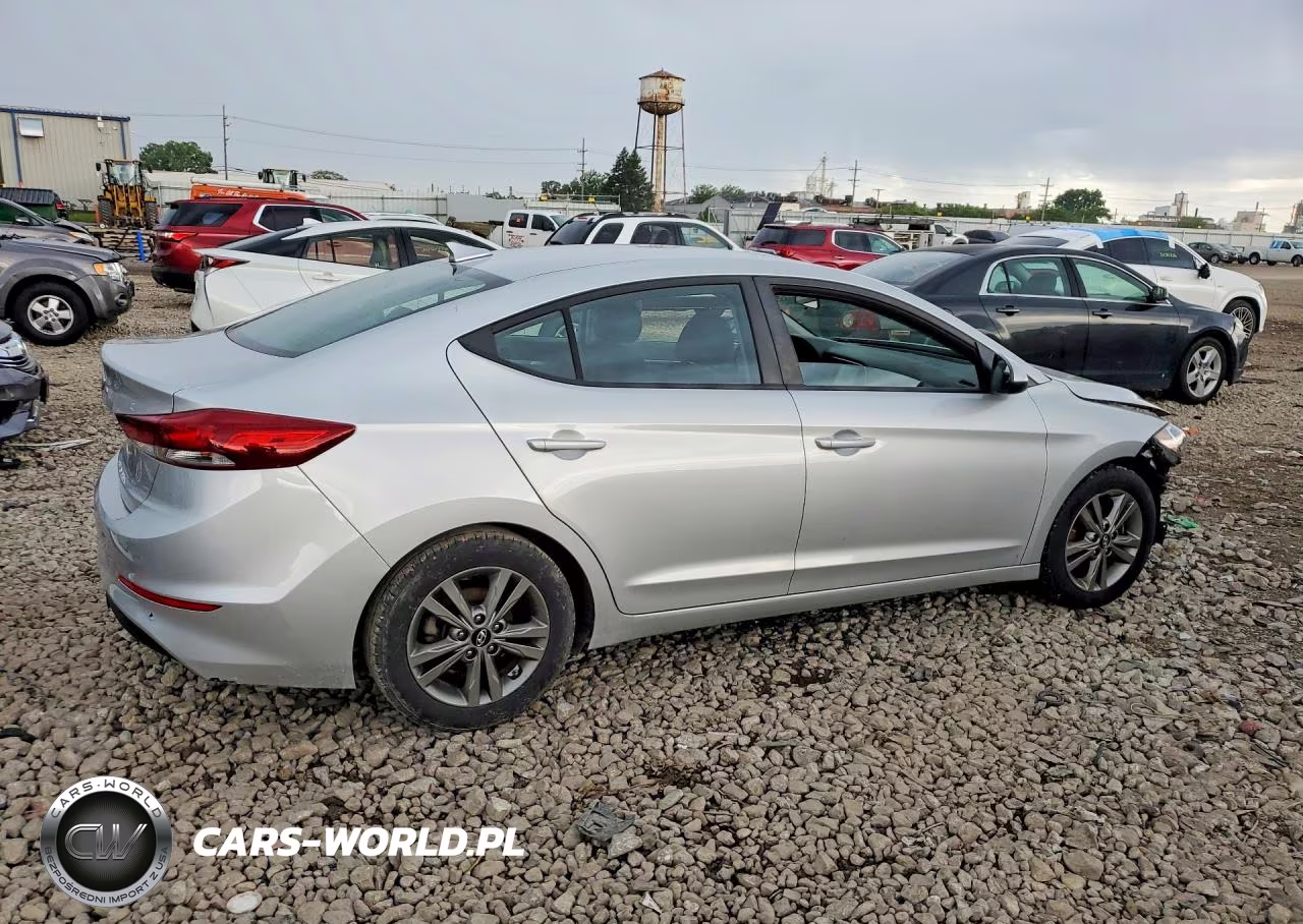 2018 Hyundai Elantra Sel VIN:5NPD84LF7JH399284 - 3