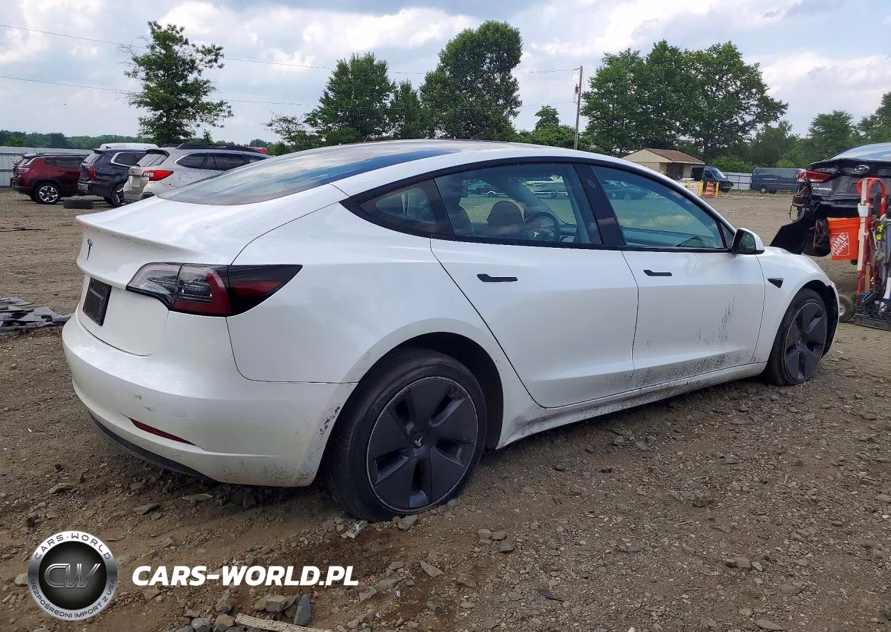 2023 Tesla Model 3 VIN:5YJ3E1EA8PF576758 - 3