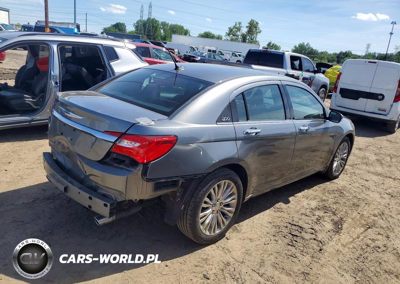 2012 Chrysler 200 Limited VIN:1C3CCBCG7CN327113 - 3