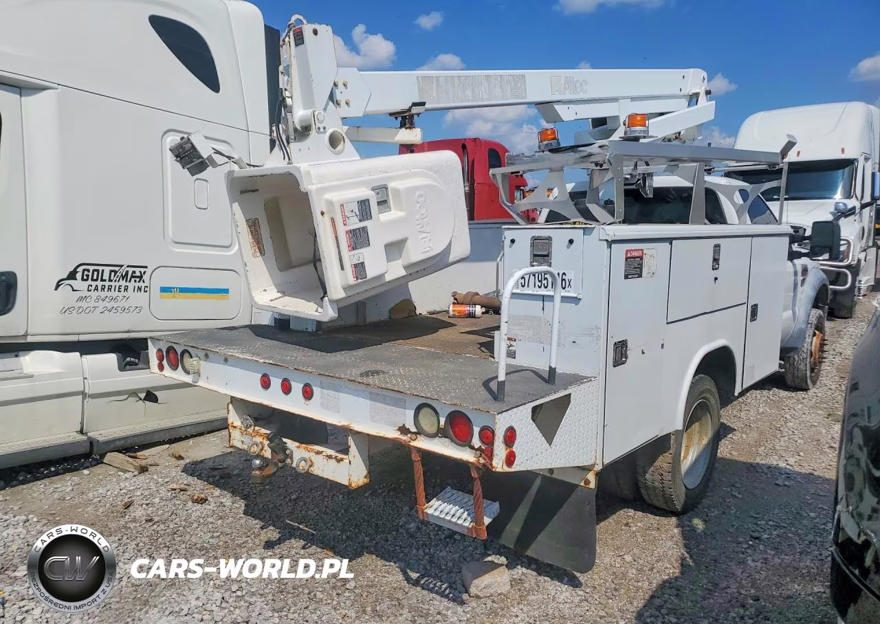 2008 Ford F450 Super Duty Bucket Truck VIN:1FDXF46R08ED05101 - 3