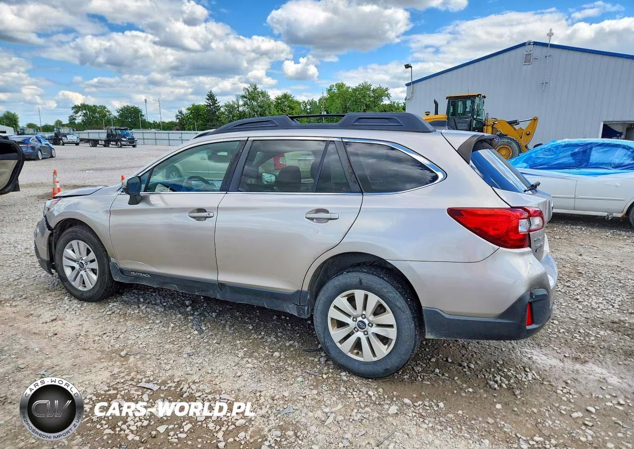 2018 Subaru Outback 2.5I Premium VIN:4S4BSAFC5J3270914 - 2
