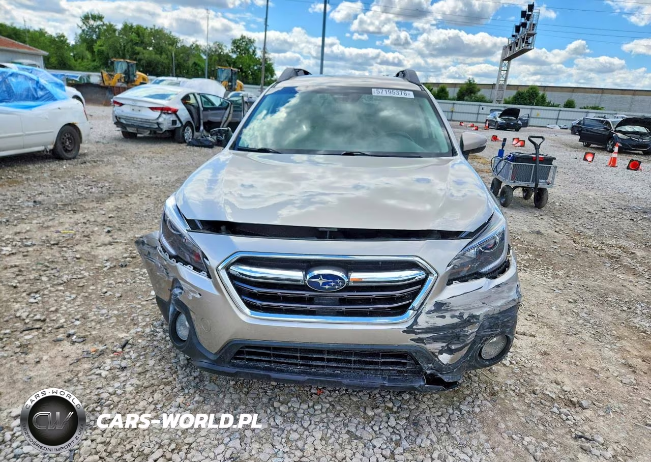 2018 Subaru Outback 2.5I Premium VIN:4S4BSAFC5J3270914 - 5