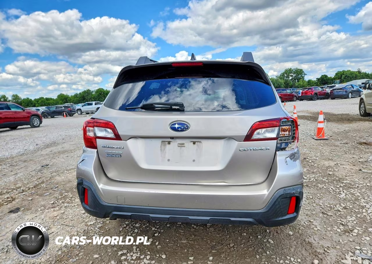 2018 Subaru Outback 2.5I Premium VIN:4S4BSAFC5J3270914 - 6