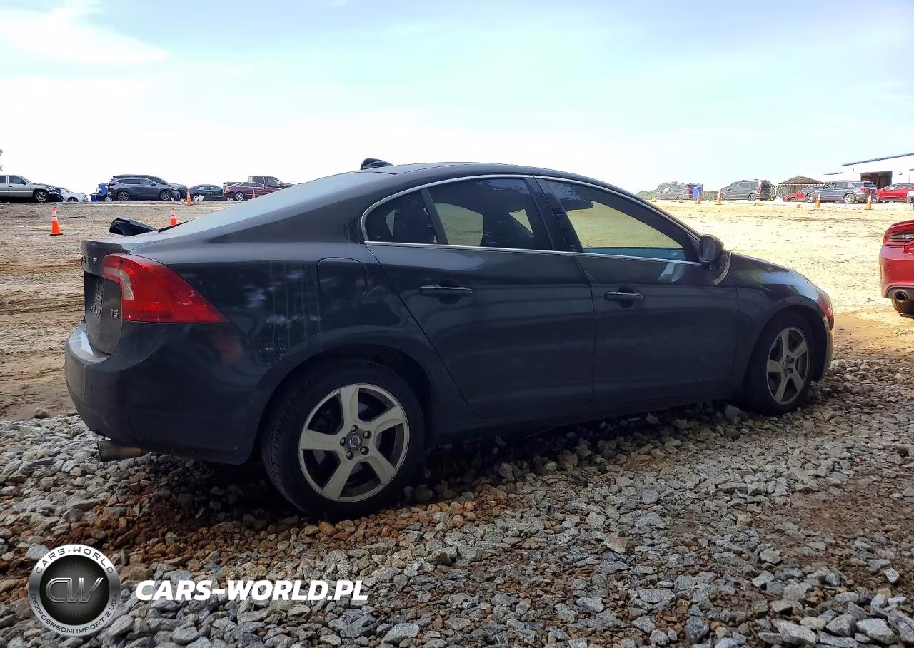 2013 Volvo S60 T5 VIN:YV1612FS8D2210846 - 3