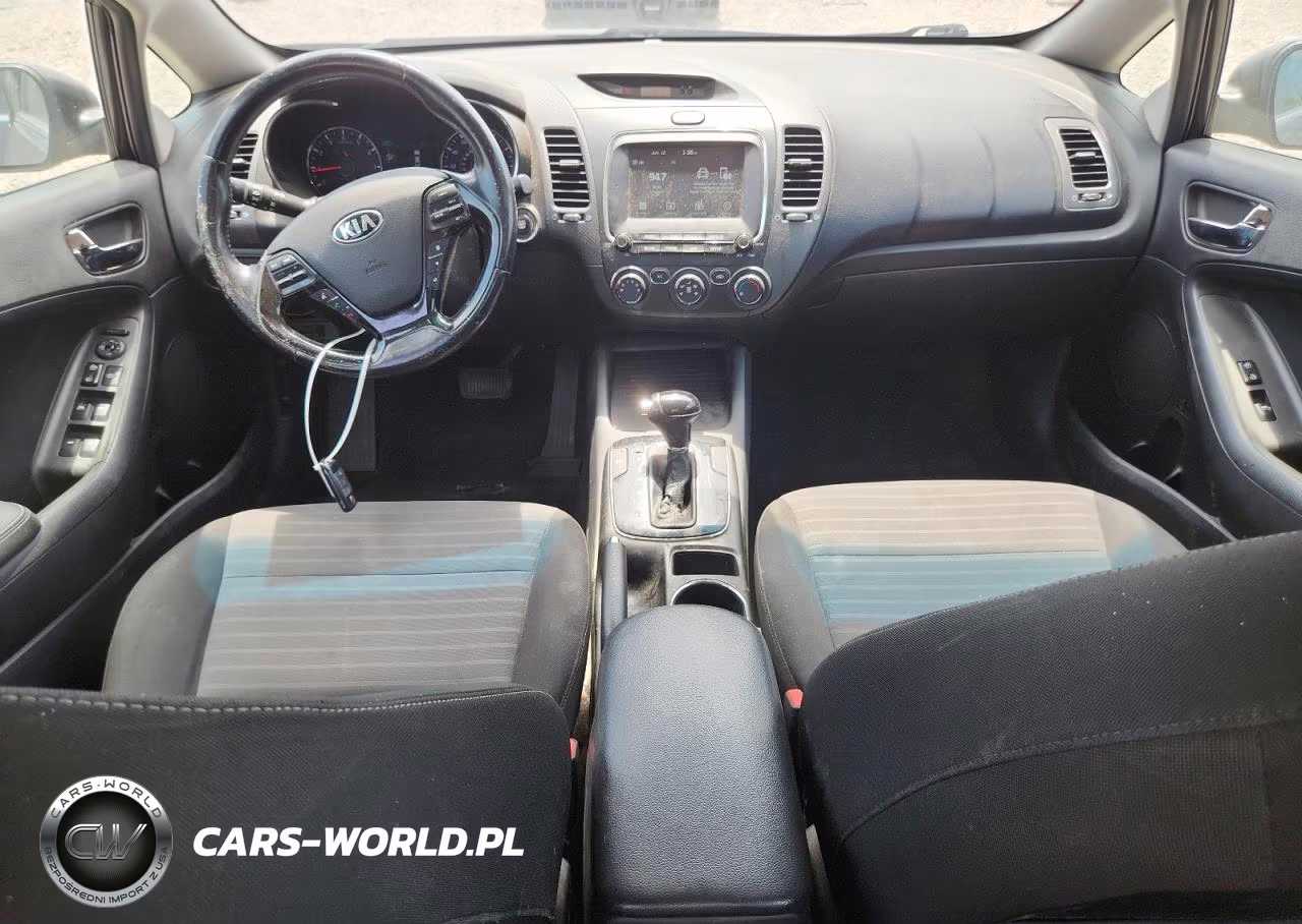 2017 Kia Forte S VIN:3KPFL4A7XHE113493 - 8