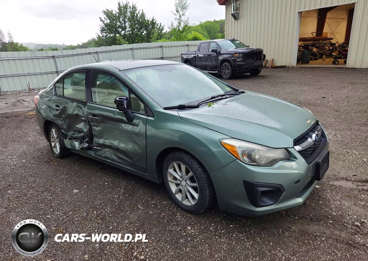 2014 Subaru Impreza Premium VIN:JF1GJAC69EH013913 - 4