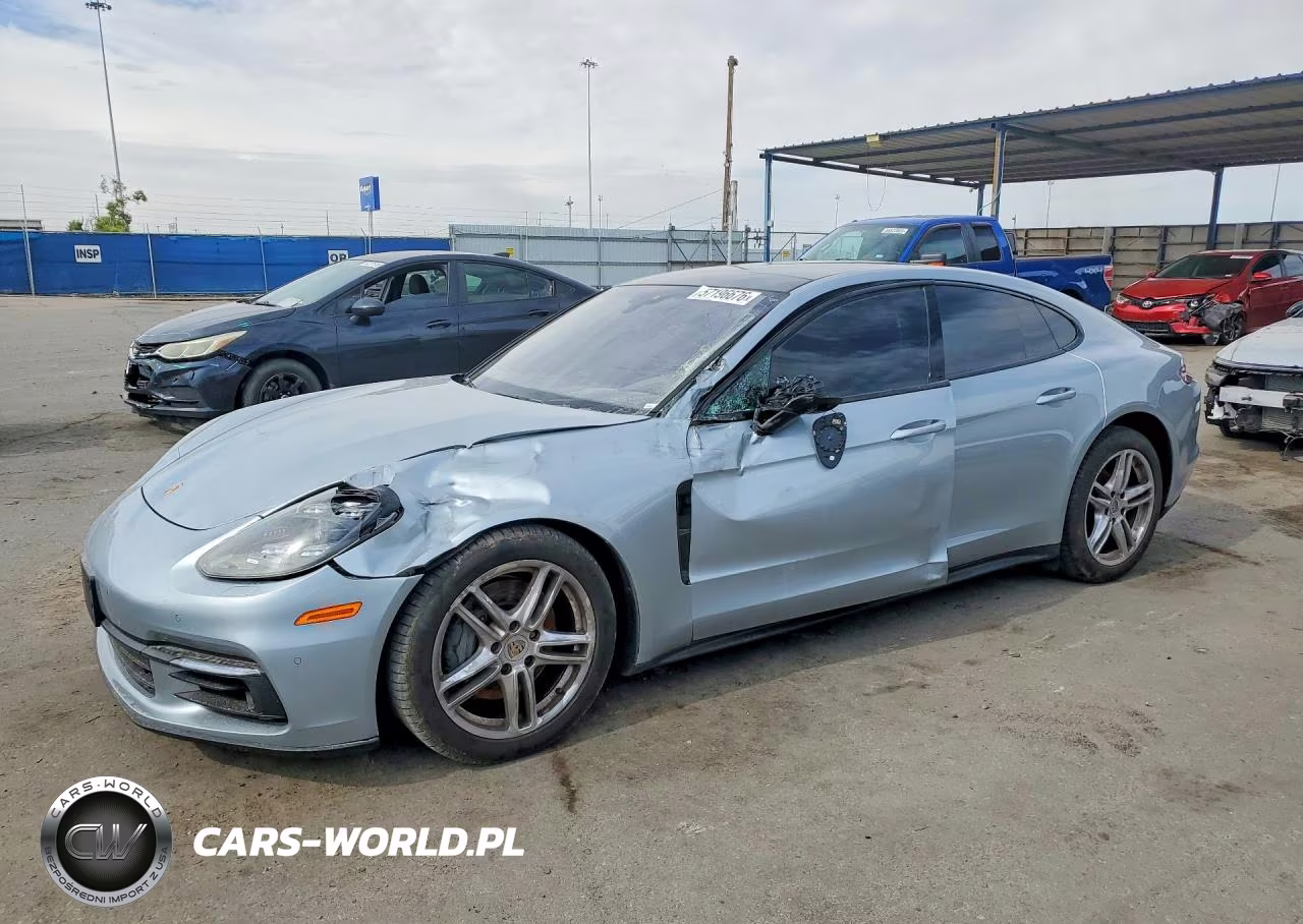 2018 Porsche Panamera 4S