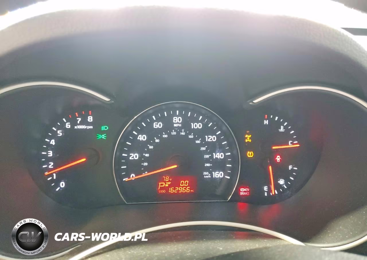 2015 Kia Sorento Lx VIN:5XYKTCA60FG609614 - 9