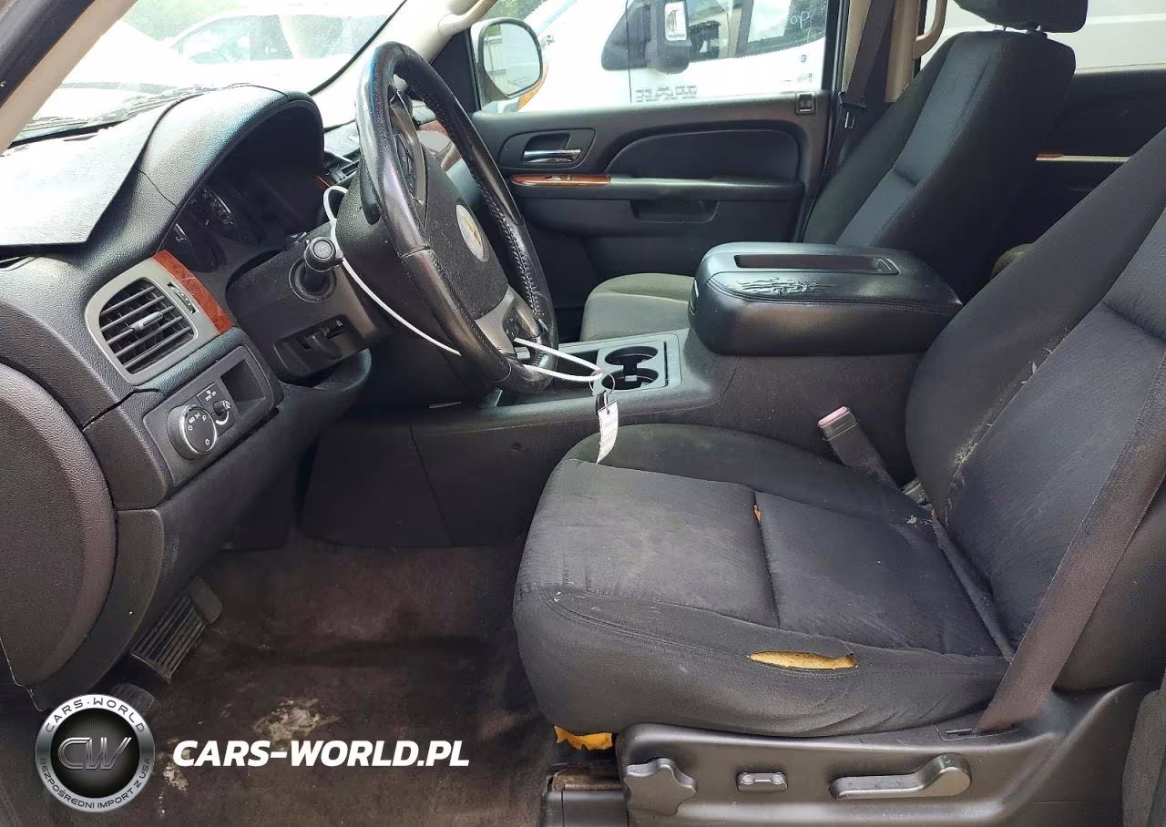 2011 Chevrolet Suburban C1500 Ls VIN:1GNSCHE02BR147983 - 7