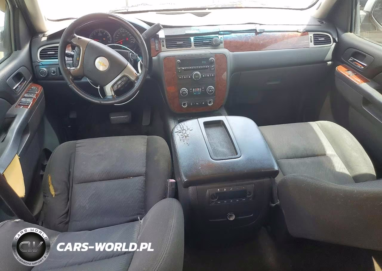 2011 Chevrolet Suburban C1500 Ls VIN:1GNSCHE02BR147983 - 8