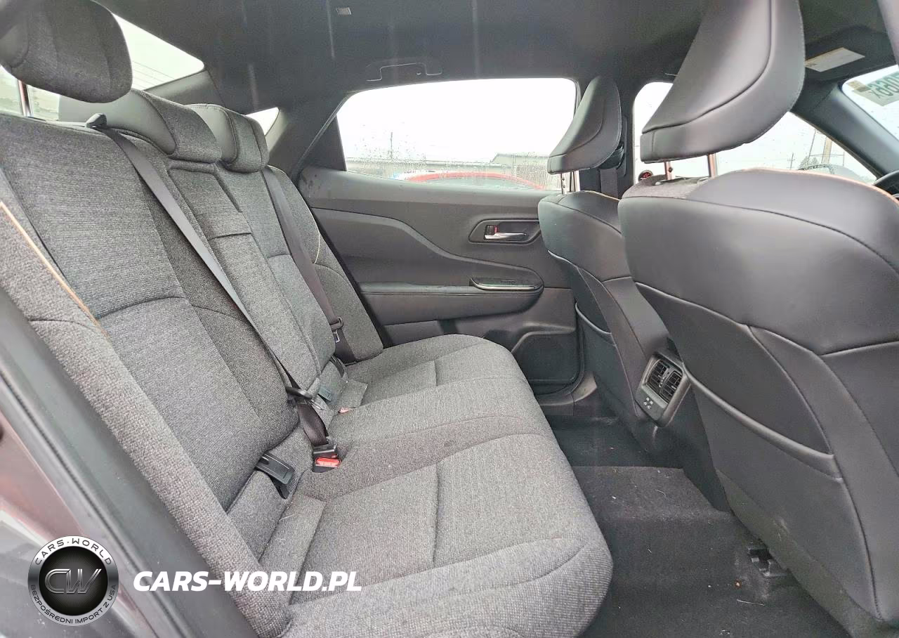 2023 Toyota Crown Xle VIN:JTDAAAAF0P3012281 - 10