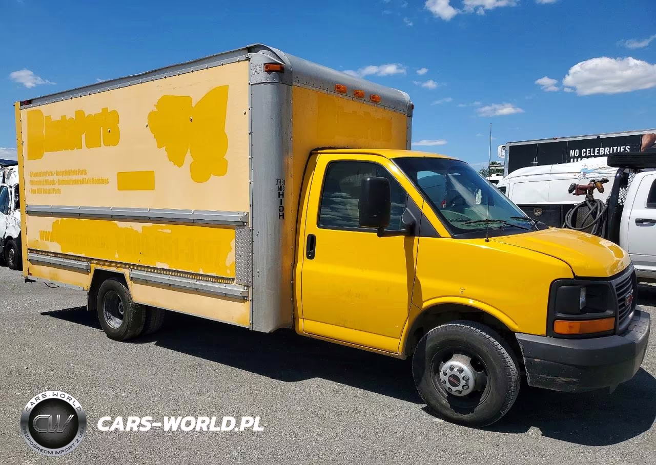 2006 GMC Savana Cutaway G3500