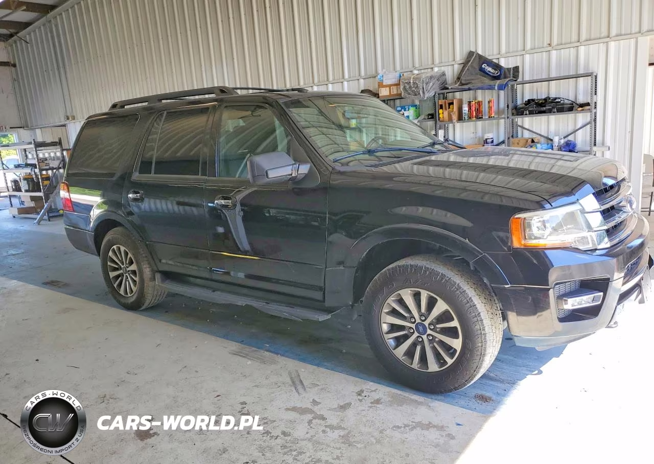 2016 Ford Expedition Xlt VIN:1FMJU1JT2GEF53121 - 4
