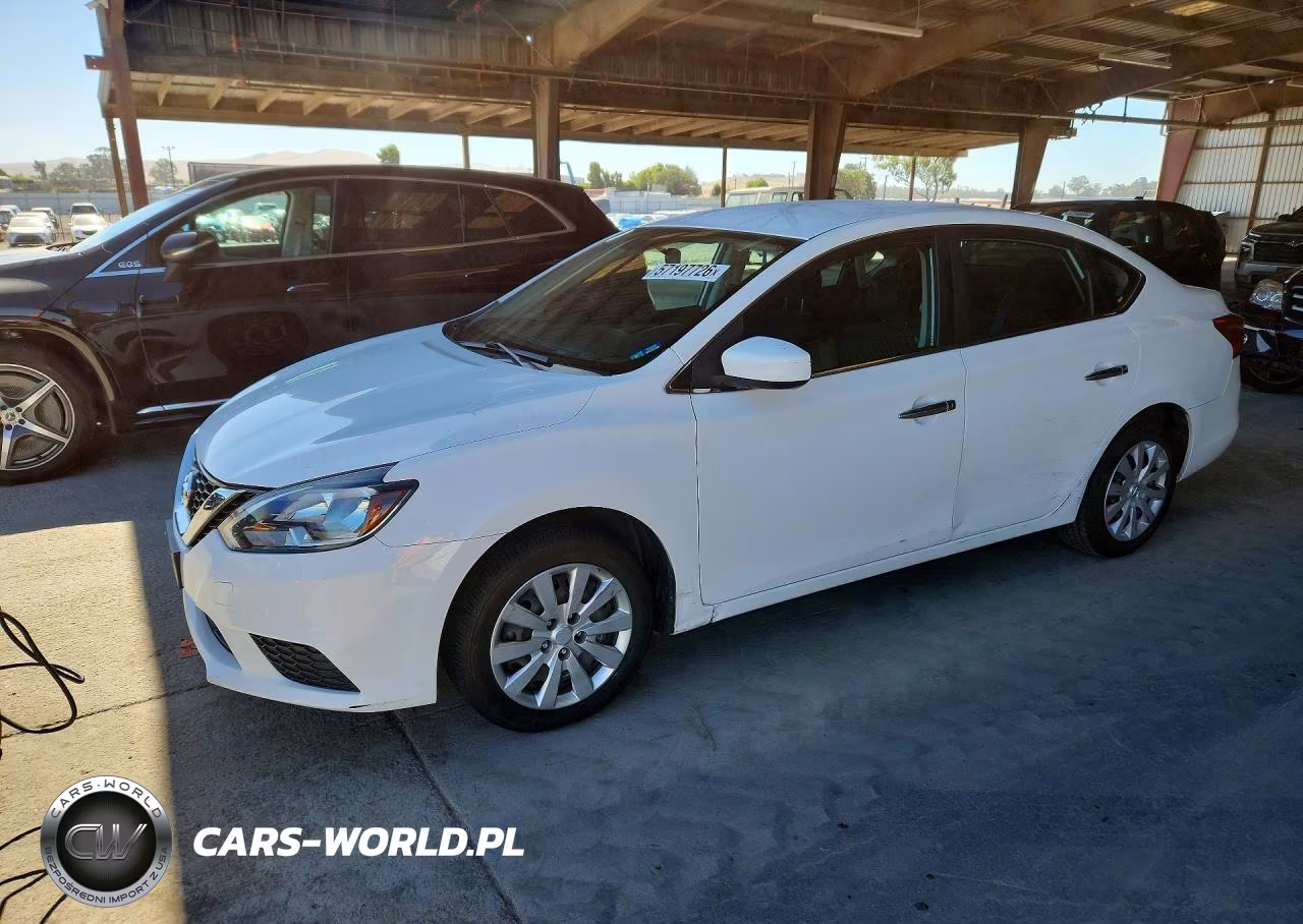 2018 Nissan Sentra S – zdjęcie 1 z 12
