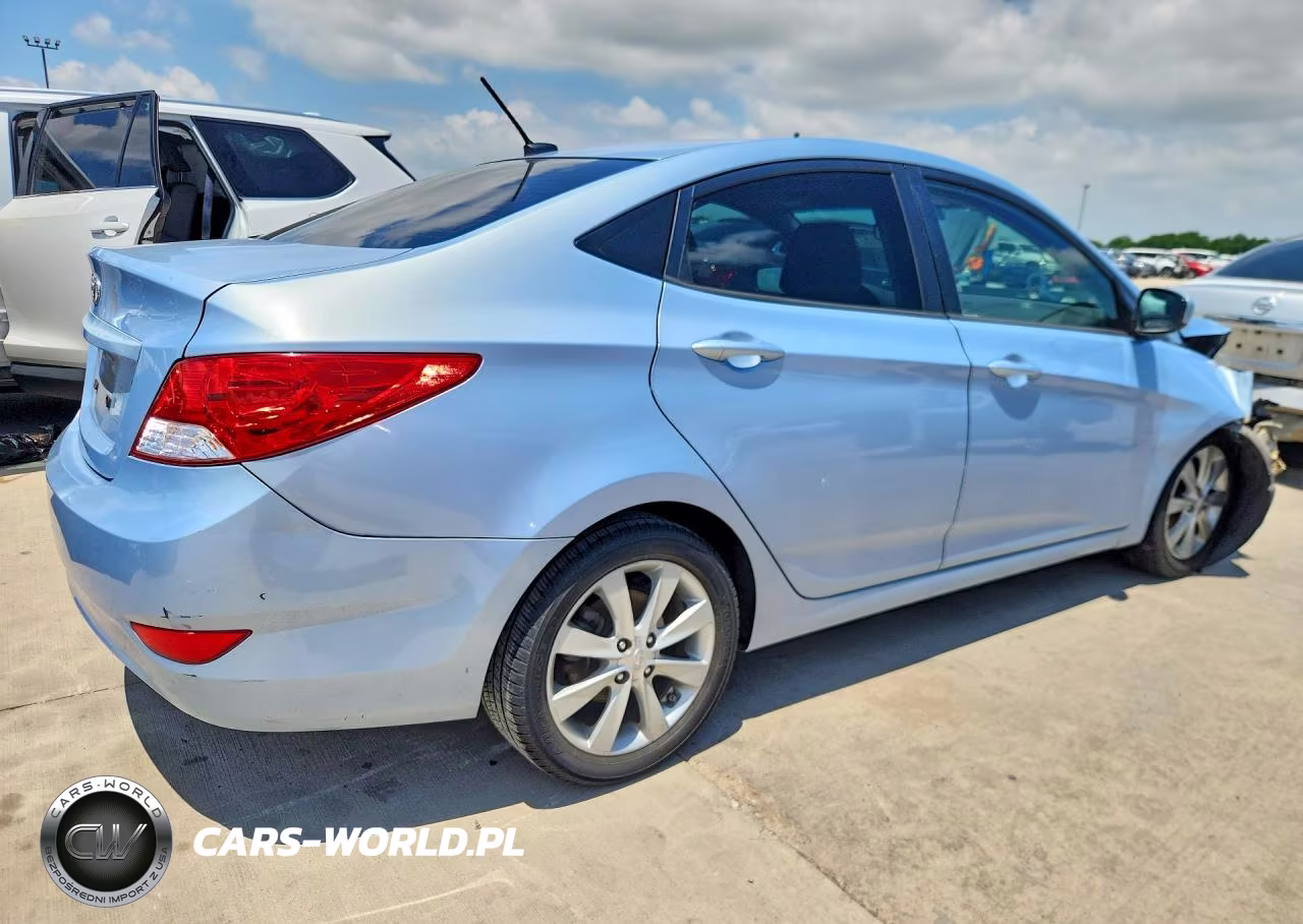 2012 Hyundai Accent Gls VIN:KMHCU4AE5CU121263 - 3