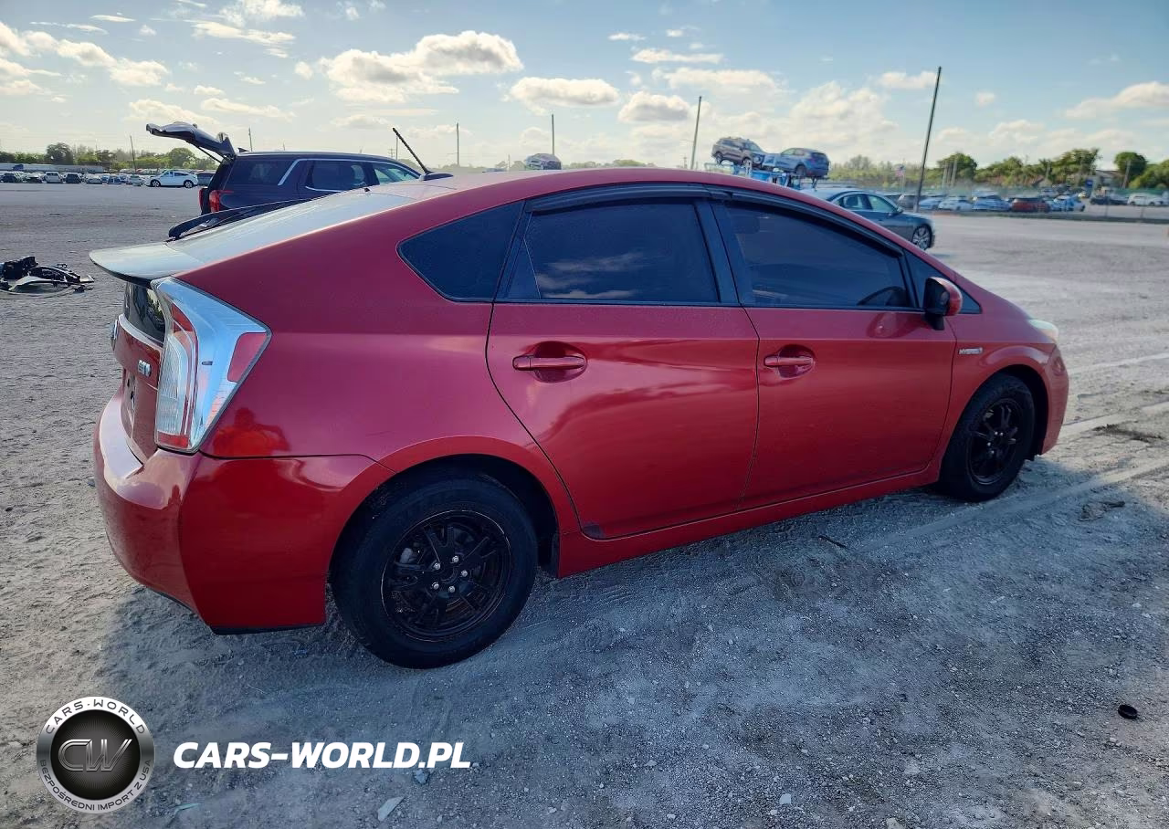2012 Toyota Prius Four VIN:JTDKN3DU4C1535713 - 3