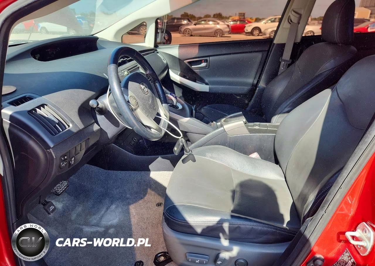 2012 Toyota Prius Four VIN:JTDKN3DU4C1535713 - 7