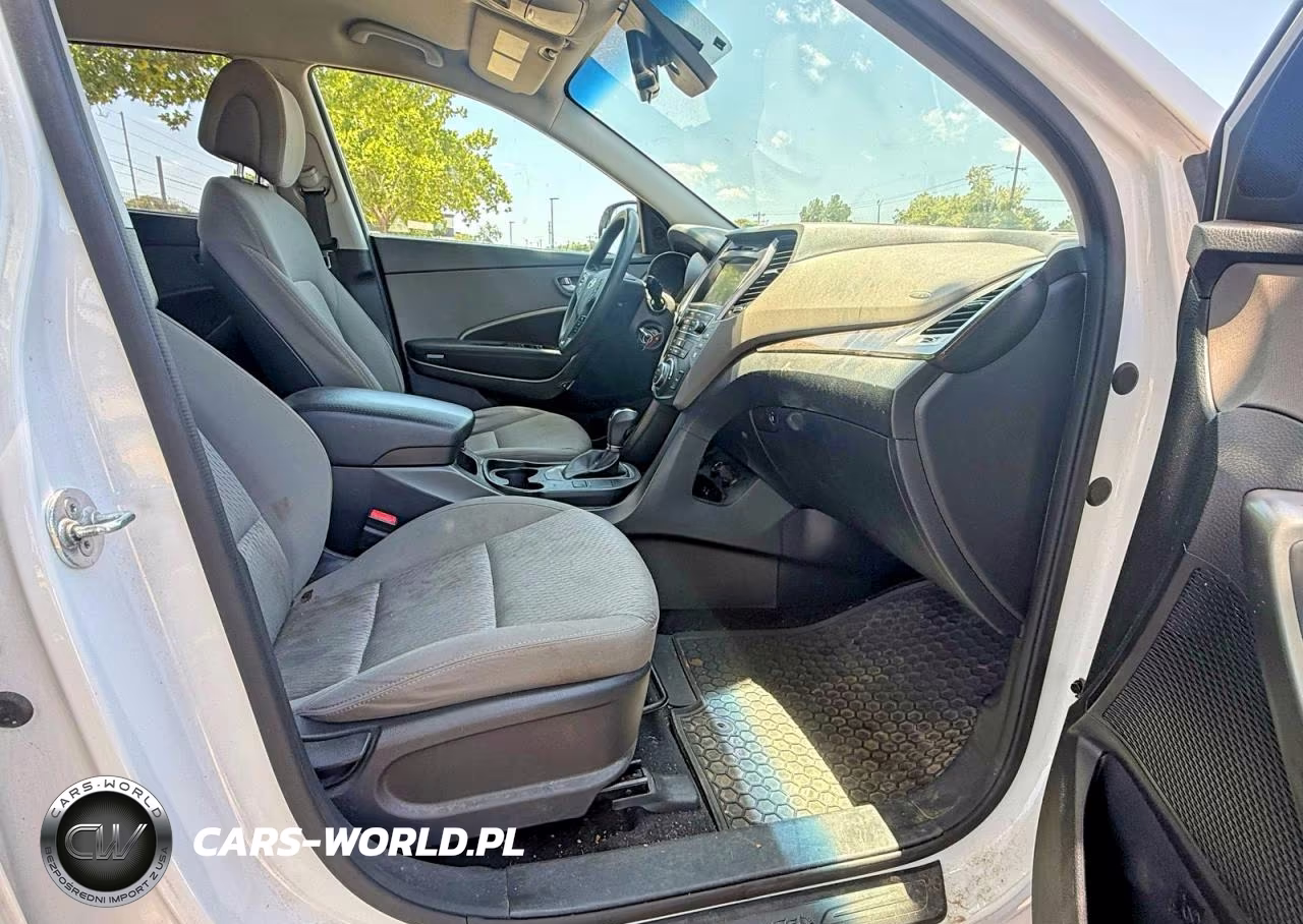 2017 Hyundai Santa Fe Se VIN:KM8SMDHF2HU219426 - 5