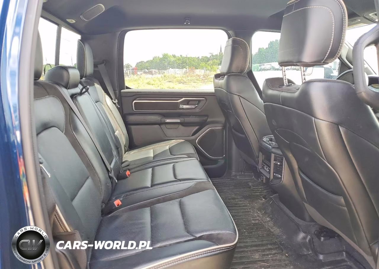 2024 Ram 1500 Laramie VIN:1C6SRFJT6RN159378 - 10