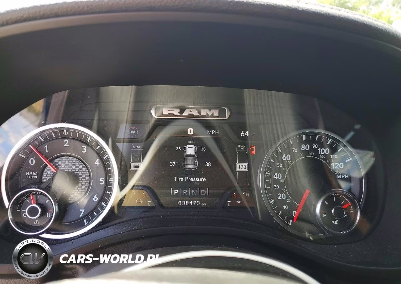 2024 Ram 1500 Laramie VIN:1C6SRFJT6RN159378 - 9