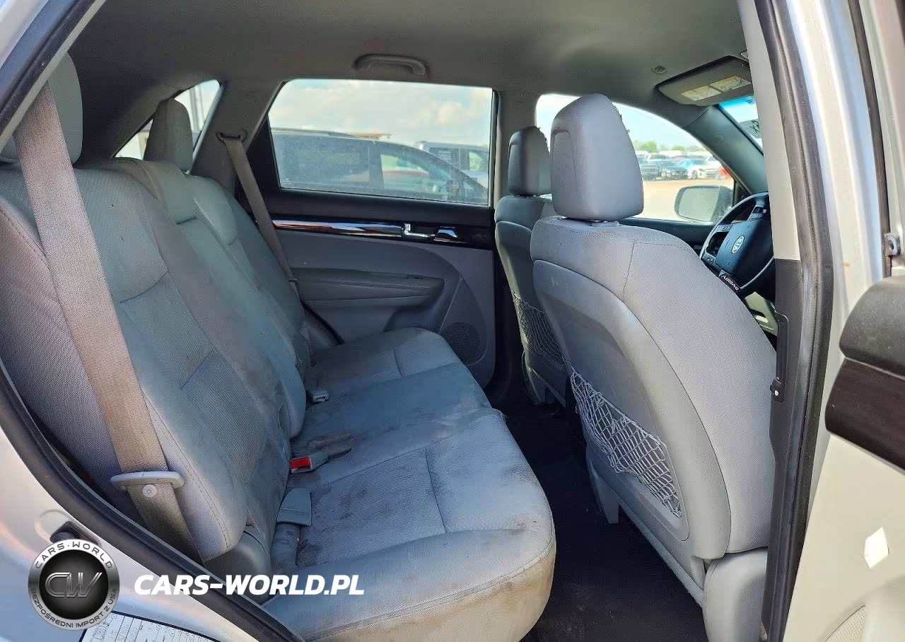 2011 Kia Sorento Lx VIN:5XYKTDA21DG327630 - 11