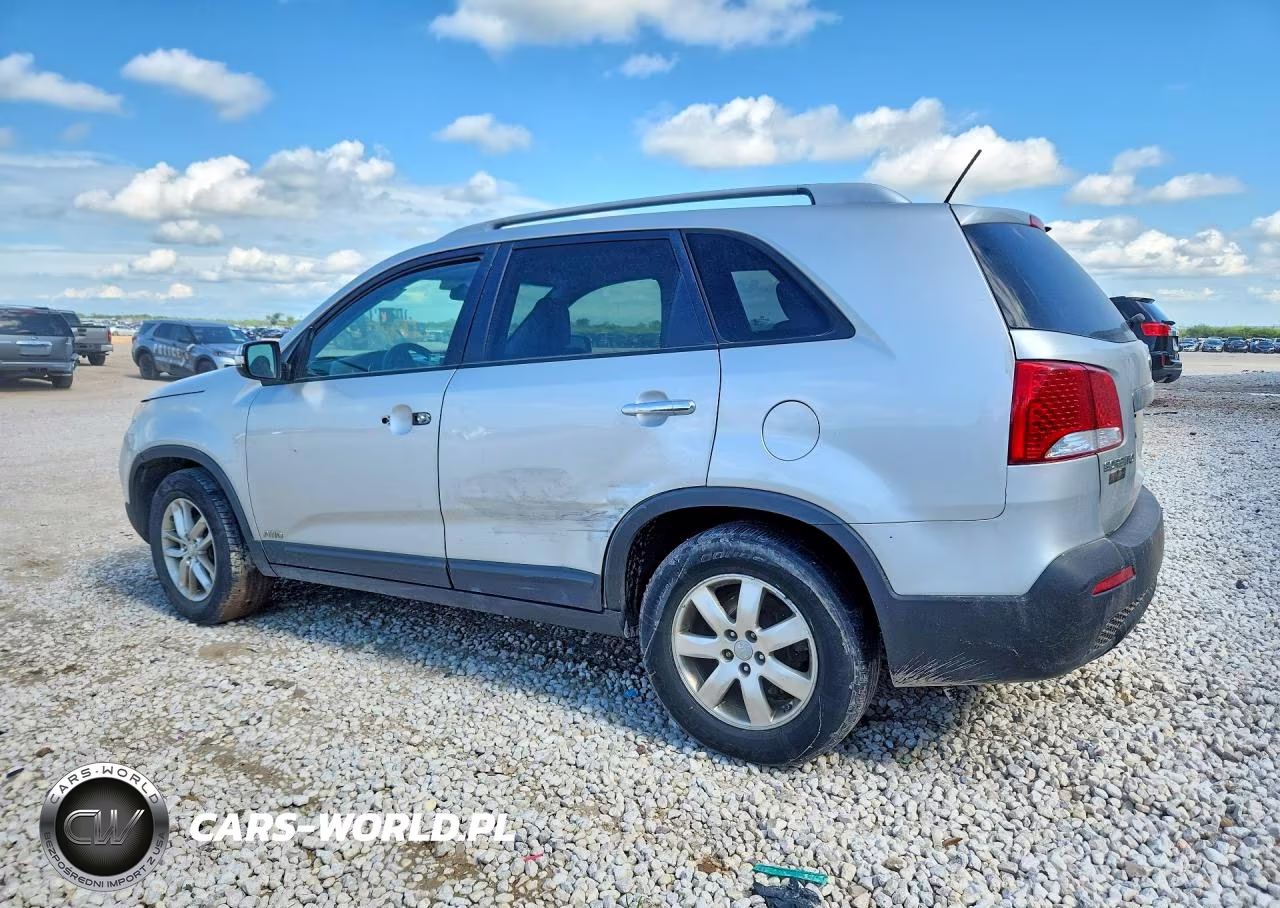 2011 Kia Sorento Lx VIN:5XYKTDA21DG327630 - 2