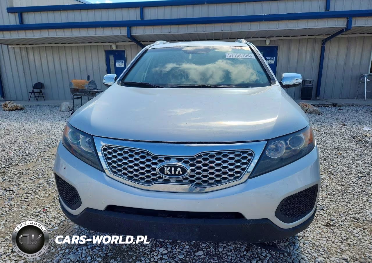 2011 Kia Sorento Lx VIN:5XYKTDA21DG327630 - 5