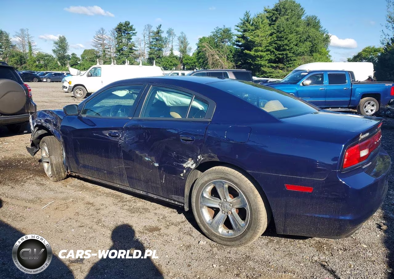 2013 Dodge Charger Sxt VIN:2C3CDXHG4DH735100 - 2