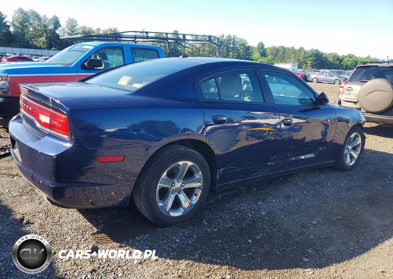 2013 Dodge Charger Sxt VIN:2C3CDXHG4DH735100 - 3